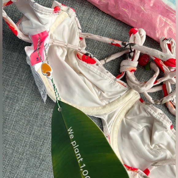 Farm Rio Pitanga Cherry Bikini Top Size M - Picture 6 of 11